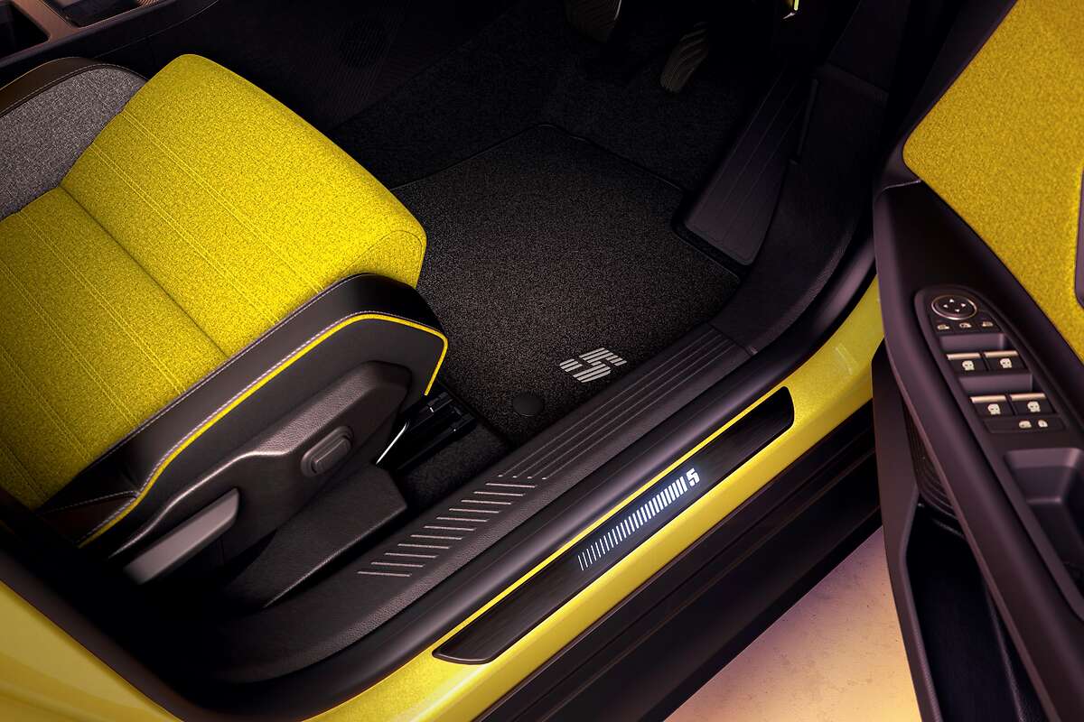Genuine Renault 5 Comfort Textile Floor Mats