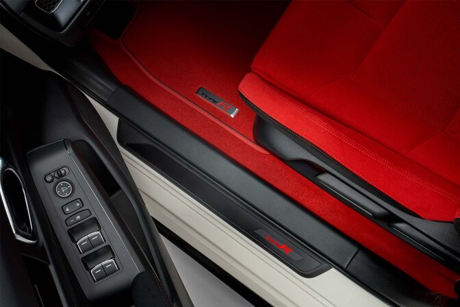 Genuine Honda Civic Type R Red Illuminated Doorstep Garnishes