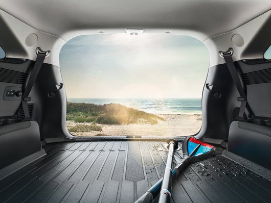 Genuine Kia Sorento Trunk Liner, 6 & 7 Seater