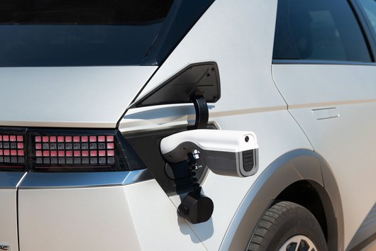 Genuine Hyundai Ioniq 5 Vehicle-To-Load (V2L, Uk)