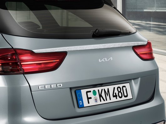 Genuine Kia Ceed Sw Phev Tailgate Trim Line, Brushed