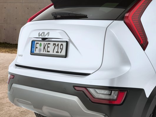 Genuine Kia Niro Ev Tailgate Trim Line, Piano Black