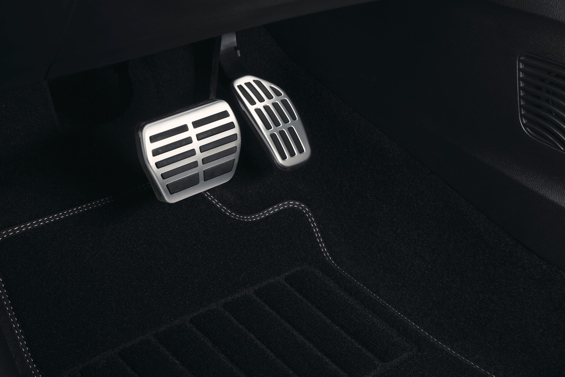 Genuine Dacia Duster Sport Pedal Kit, Automatic Gearbox – Car Accessories Plus