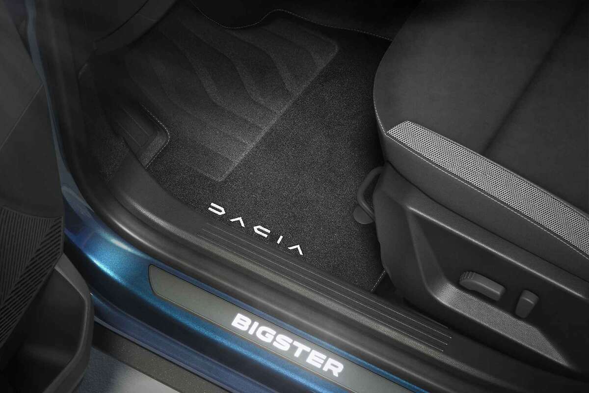 Genuine Dacia Bigster Illuminated Door Sills