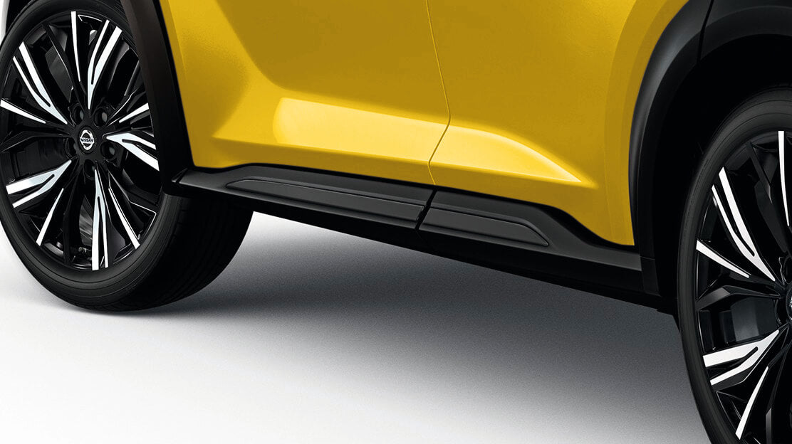 Genuine Nissan Juke Side Finishers (Gloss Black)