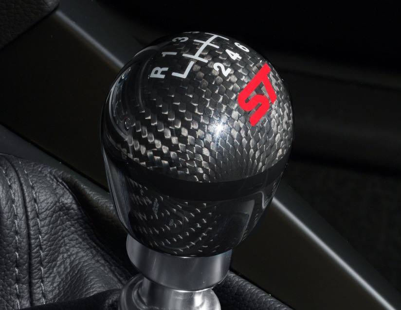 Genuine Ford Carbon Fibre 6 Speed Gear Knob With St Logo